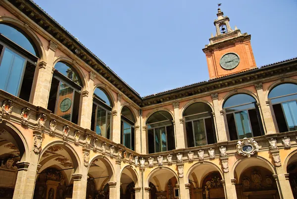 Ancient University of Bologna - main courtyard — Stock Photo, Image