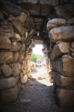 Great archaeological complex with Nuraghe di S'Ortali 'e Su Monti, village