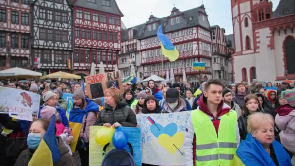 Frankfurt Main Alemanha Abril 2022 Comício Apoio Ucrânia Contra Guerra — Vídeo de Stock