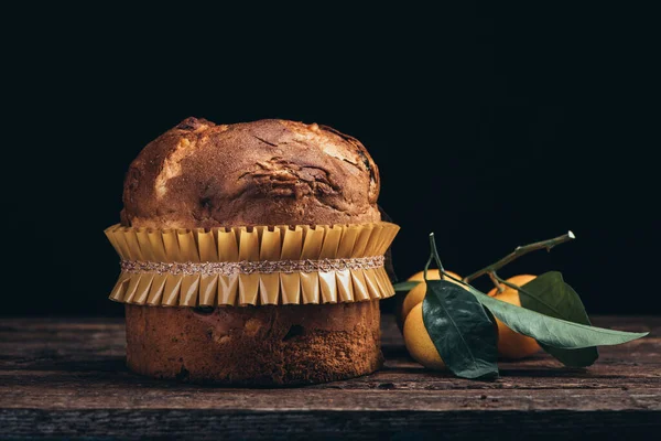 Vánoční Dort Panettone Rustikální Stůl — Stock fotografie