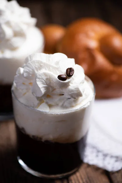 Traditionele Siciliaanse Granita Koffie Smaak Met Brioche Close — Stockfoto