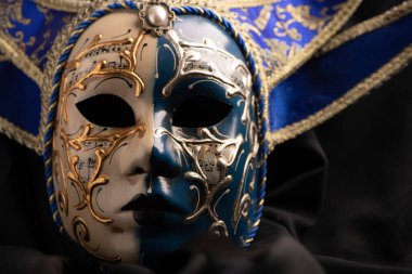 Venedik karnaval maskesi. Venedik Karnavalı Sembolü