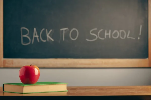 Apple Book Blackboard Background Education Concept Back School — Foto de Stock