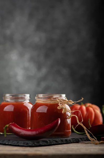 Tomatensaus Een Glazen Pot Close — Stockfoto