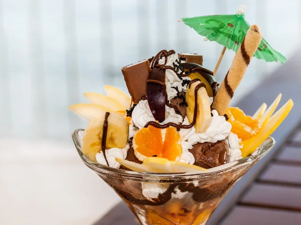 Fruktsallad dessert — Stockfoto