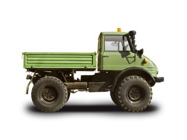 Unimog kamyon izole