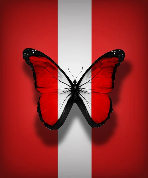 Mariposa bandera de Perú, aislada sobre fondo de bandera — Foto de Stock