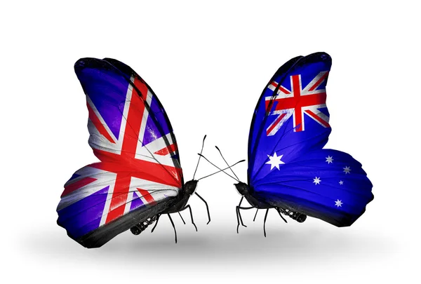 Dos mariposas con banderas en alas como símbolo de relaciones Reino Unido y Australia — Foto de Stock