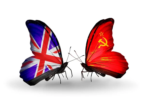 Dwa motyle z flagami na skrzydłach jako symbol stosunków, Wielka Brytania i Związek Radziecki — Zdjęcie stockowe