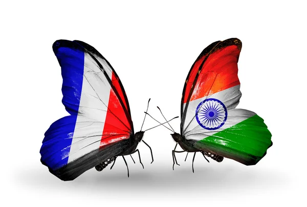 Dos mariposas con banderas en alas como símbolo de relaciones Francia e India —  Fotos de Stock