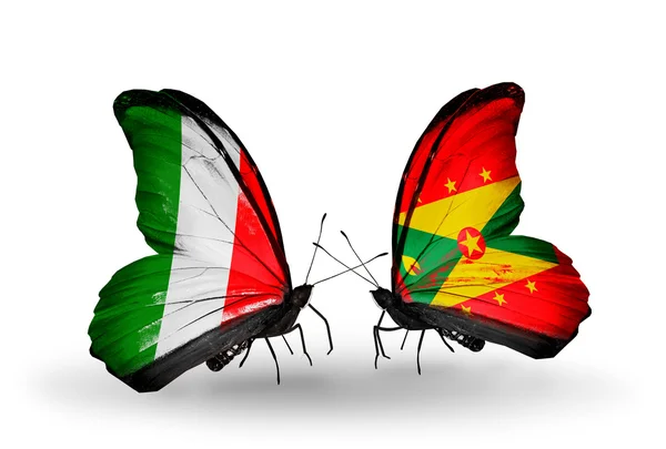 Due farfalle con bandiere sulle ali come simbolo delle relazioni Italia e Grenada — Foto Stock