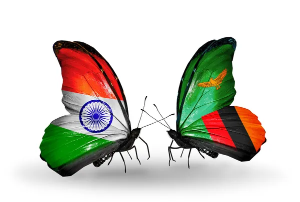 Dos mariposas con banderas en alas como símbolo de relaciones India y Zambia —  Fotos de Stock