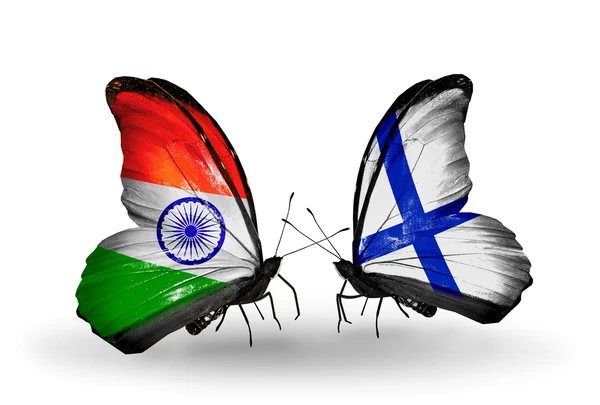 Dos mariposas con banderas en alas como símbolo de relaciones India y Finlandia —  Fotos de Stock