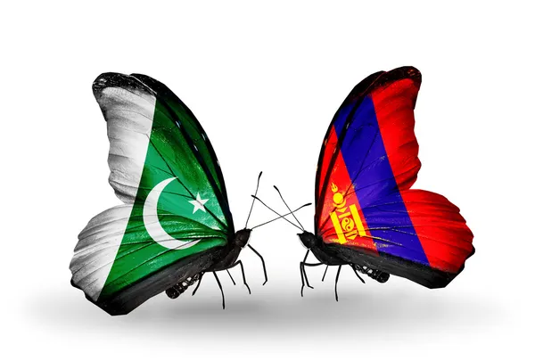 Due farfalle con le bandiere del Pakistan e della Mongolia sulle ali — Foto Stock