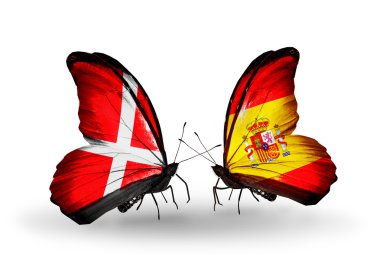 iki kelebek kanatları üzerinde Danimarka ve İspanya bayraklı