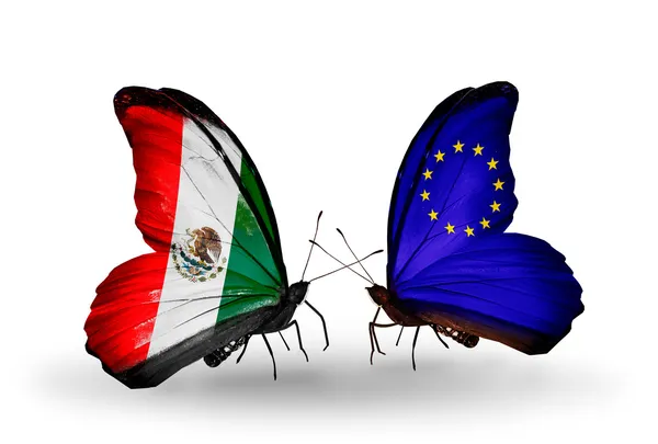 Dva motýli s příznaky Mexiko a eu na křídlech — Stock fotografie