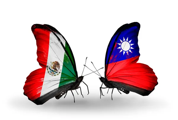 Duas borboletas com bandeiras de México e Taiwan em asas — Fotografia de Stock