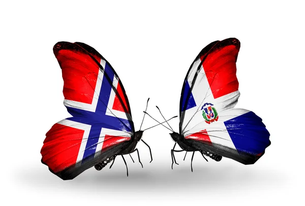 Papillons avec drapeaux Norvège et Dominicana sur les ailes — Photo