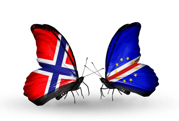 Butterflies with Norway and Cape Verde flags on wings — Stock Photo, Image