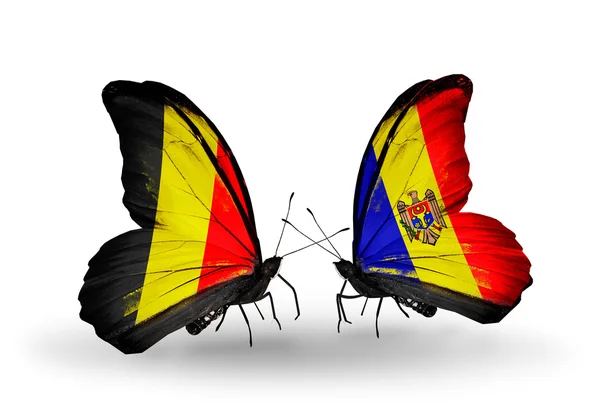 Mariposas con banderas de Bélgica y Moldavia en alas — Foto de Stock