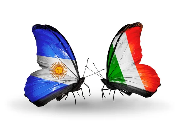 Borboletas com bandeiras da Argentina e Irlanda em asas — Fotografia de Stock