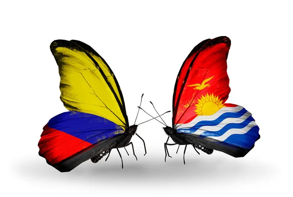 Mariposas con banderas de Columbia y Kiribati en alas — Foto de Stock