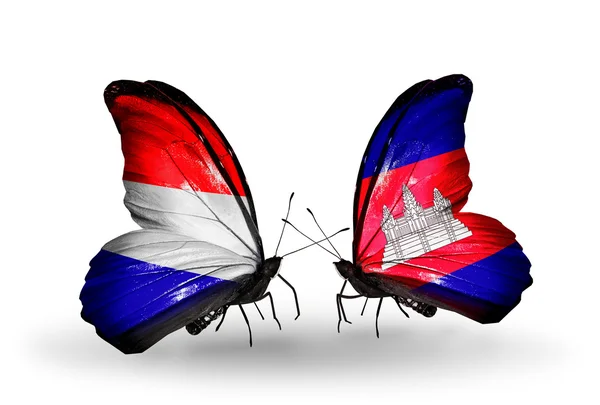 Mariposas con banderas de Holanda y Camboya en alas — Foto de Stock