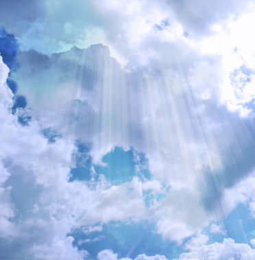 Bulutlu mavi gökyüzü