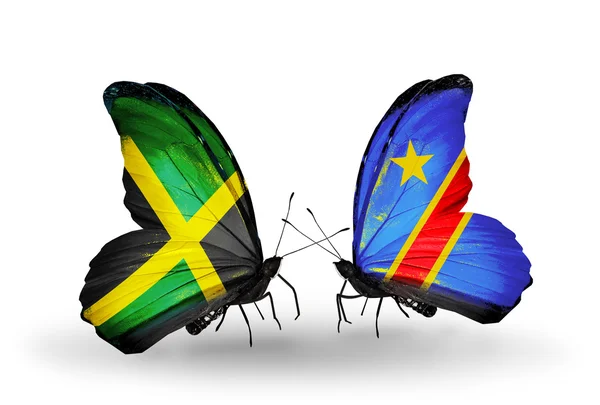 Mariposas con banderas de Jamaica y Kongo en alas — Foto de Stock