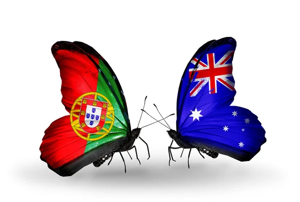 Papillons avec le Portugal et l'Australie drapeaux sur les ailes — Photo