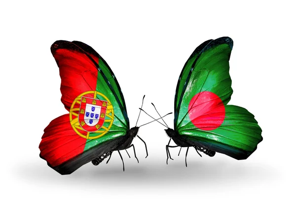 Borboletas com bandeiras de Portugal e Bangladesh em asas — Fotografia de Stock