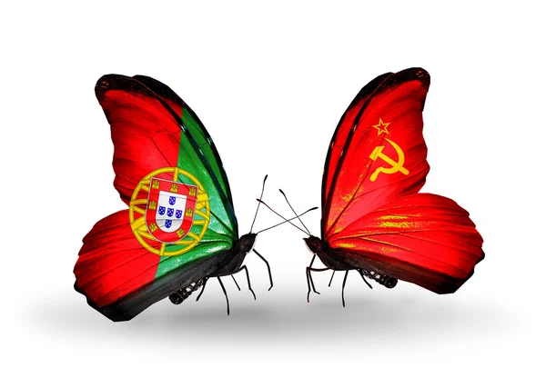 Schmetterlinge mit portugiesischen und sowjetischen Gewerkschaftsfahnen auf Flügeln — Stockfoto