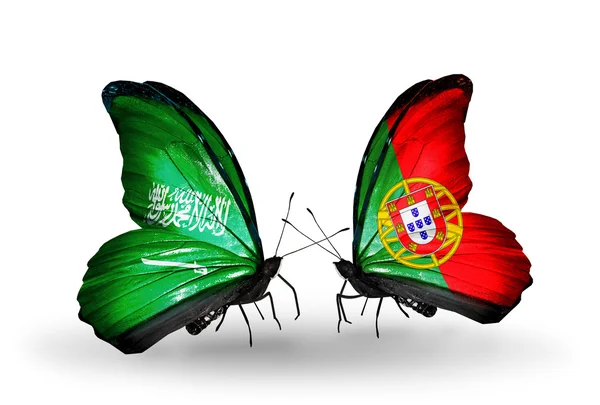 Kelebekler ile Suudi Arabistan ve Portekiz bayrağı üzerinde kanatları — Stok fotoğraf