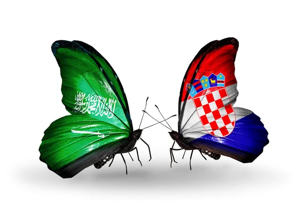 Suudi Arabistan ve Hırvatistan bayrakları kanatlar üzerinde kelebekler — Stok fotoğraf