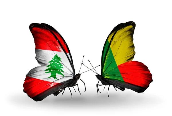 Papillons avec drapeaux du Liban et du Bénin sur les ailes — Photo