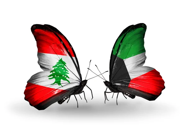 Farfalle con bandiere Libano e Kuwait sulle ali — Foto Stock
