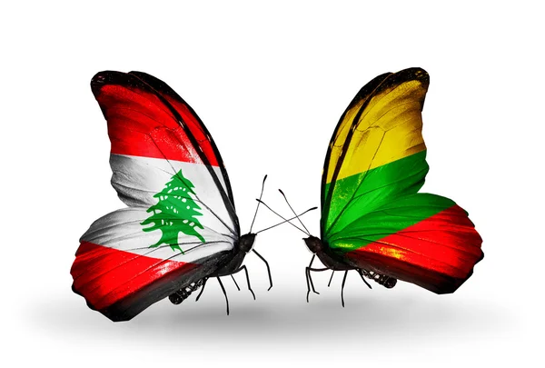 Papillons avec drapeaux Liban et Lituanie sur les ailes — Photo