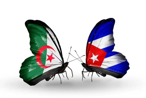 Twee vlinders met vlaggen van de betrekkingen, Algerije en cuba — Stockfoto