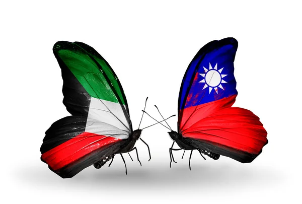 Dwa motyle z flagami stosunków, Kuwejt i Tajwanu — Zdjęcie stockowe