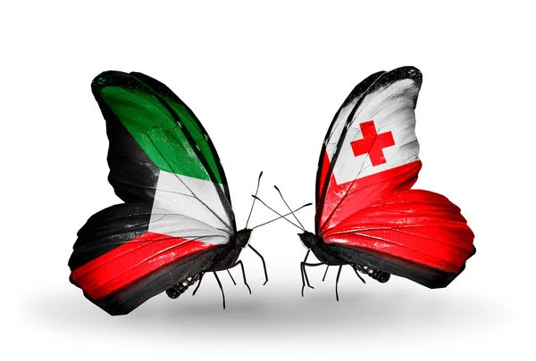 Due farfalle con bandiere di relazioni Kuwait e Tonga — Foto Stock