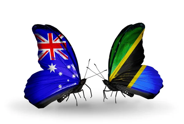 Deux papillons avec des drapeaux de relations Australie et Tanzanie — Photo