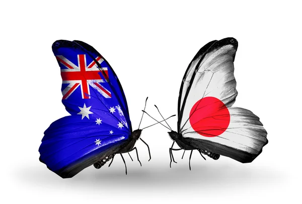 Две бабочки с флагами отношений Австралия и Япония — стоковое фото