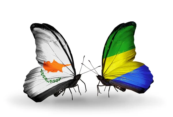 Két pillangók kapcsolatok zászlókkal, Ciprus és gabon — Stock Fotó