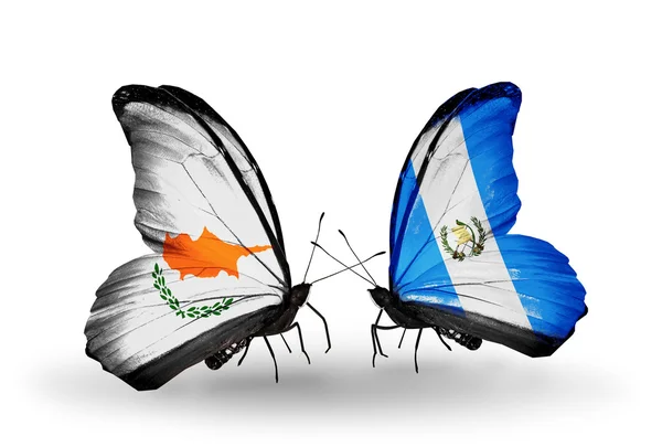 Two butterflies with flags of relations Cyprus and Guatemala — Stock Photo, Image