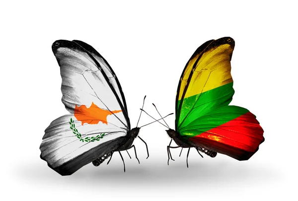 Two butterflies with flags of relations Cyprus and Lithuania — Stock Photo, Image