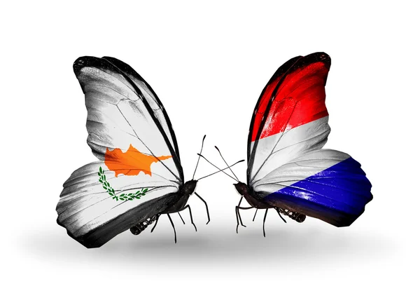 Two butterflies with flags of relations Cyprus and Holland — Stock Photo, Image