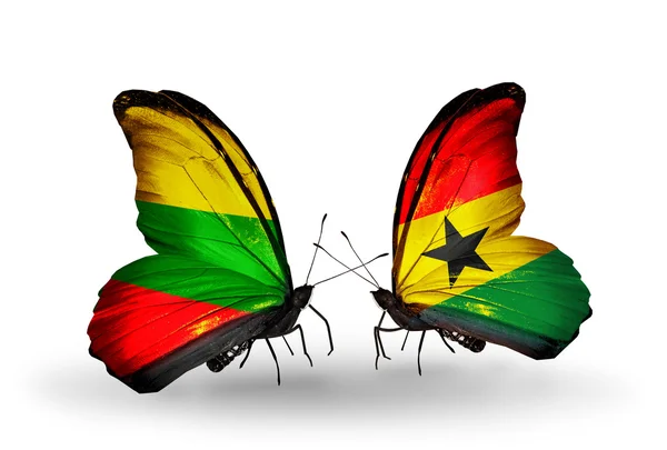 リトアニアとガーナの国旗と蝶 — ストック写真