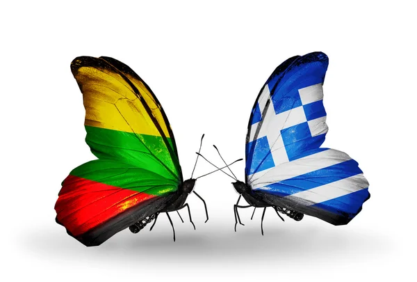 Schmetterlinge mit litauischen und griechischen Flaggen — Stockfoto