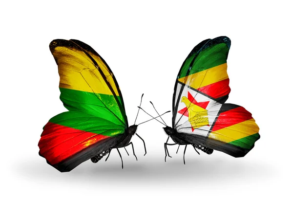 Mariposas con banderas de Lituania y Zimbabwe — Foto de Stock