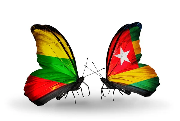 Borboletas com bandeiras da Lituânia e do Togo — Fotografia de Stock